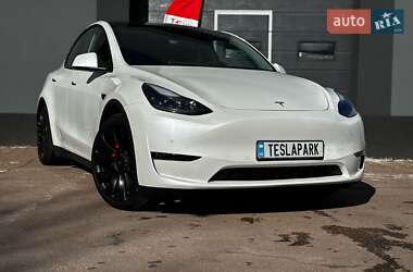 Позашляховик / Кросовер Tesla Model Y 2022 в 