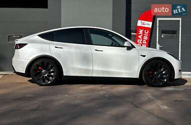 Позашляховик / Кросовер Tesla Model Y 2022 в 