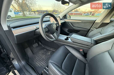 Позашляховик / Кросовер Tesla Model Y 2023 в 