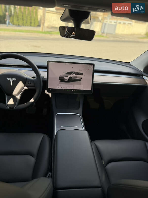 Внедорожник / Кроссовер Tesla Model Y 2022 в Киеве