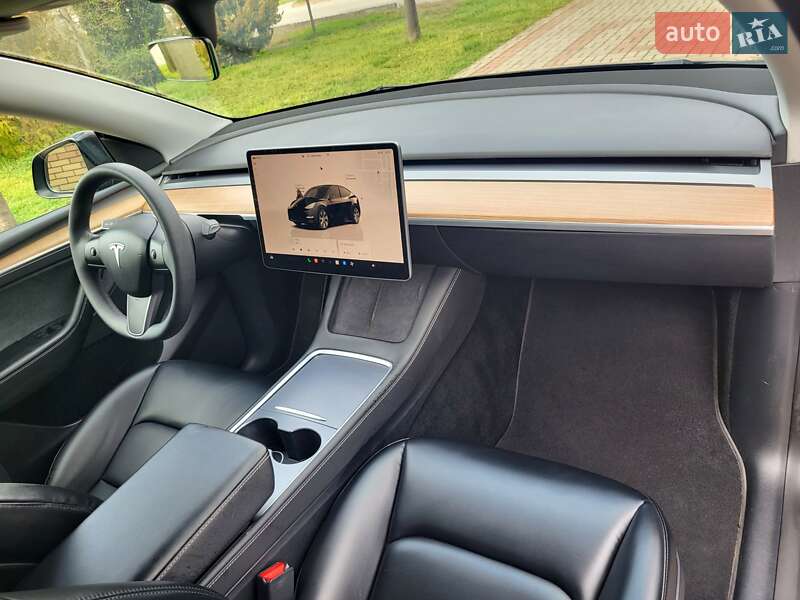 Внедорожник / Кроссовер Tesla Model Y 2023 в Запорожье