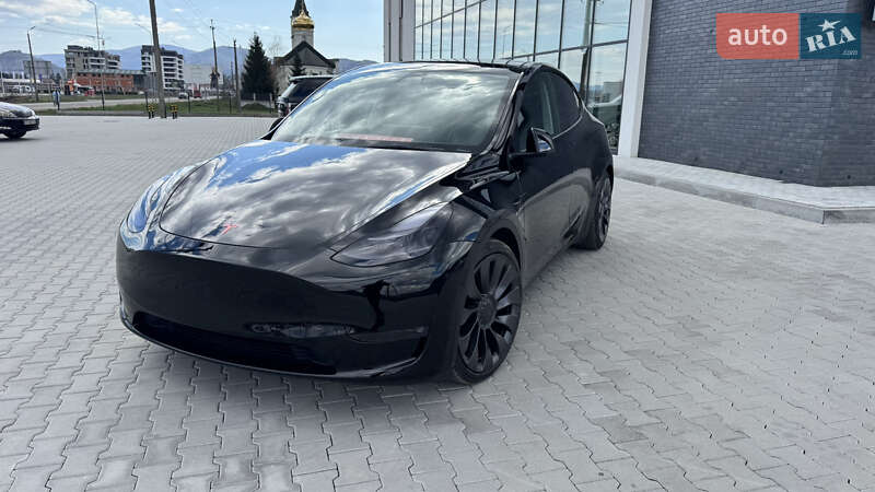 Позашляховик / Кросовер Tesla Model Y 2021 в 