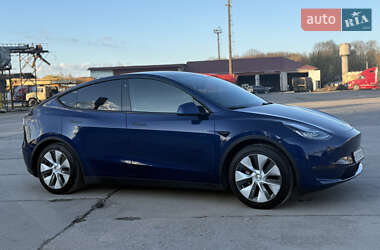 Внедорожник / Кроссовер Tesla Model Y 2021 в 