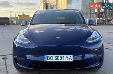 Внедорожник / Кроссовер Tesla Model Y 2021 в 