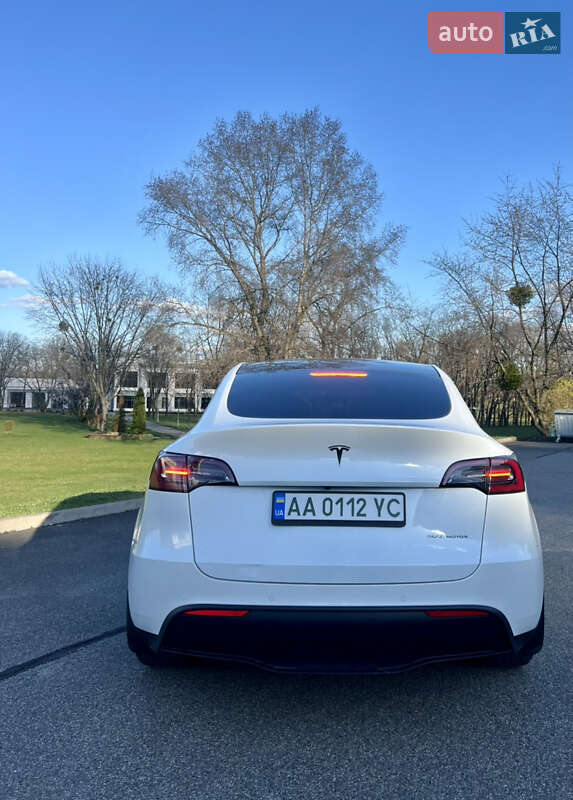 Внедорожник / Кроссовер Tesla Model Y 2020 в Киеве