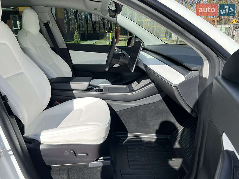 Внедорожник / Кроссовер Tesla Model Y 2021 в Львове фото 16 Внедорожник / Кроссовер Tesla Model Y 2021 в Львове