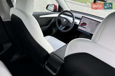 Внедорожник / Кроссовер Tesla Model Y 2021 в 