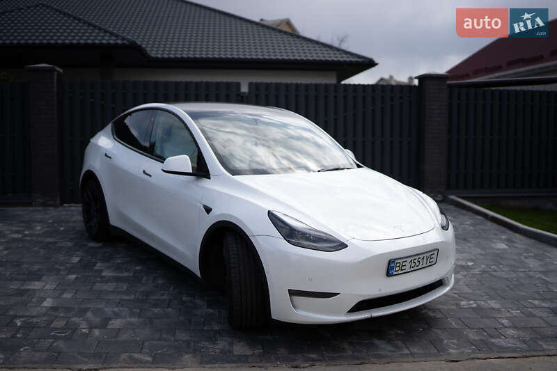 Внедорожник / Кроссовер Tesla Model Y 2022 в 
