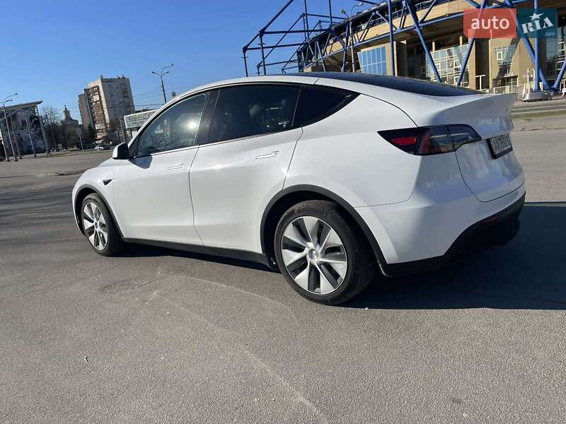 Позашляховик / Кросовер Tesla Model Y 2021 в Харкові