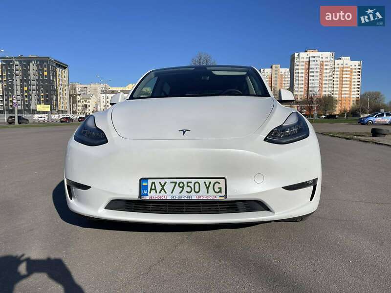 Позашляховик / Кросовер Tesla Model Y 2021 в Харкові