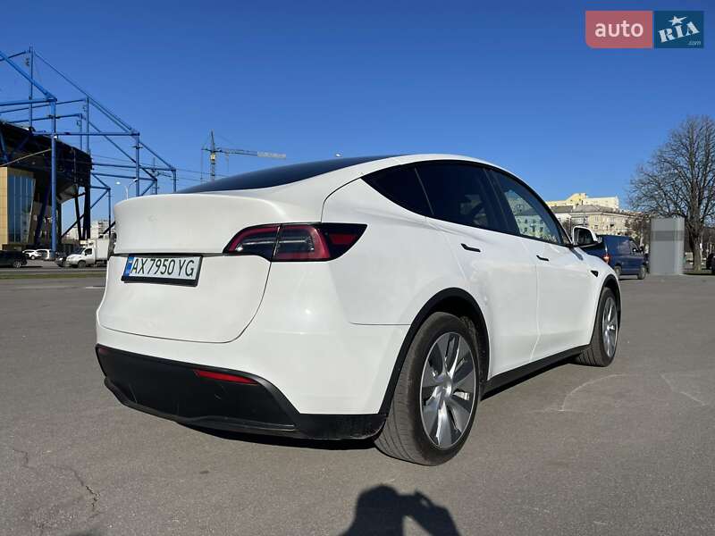 Позашляховик / Кросовер Tesla Model Y 2021 в Харкові