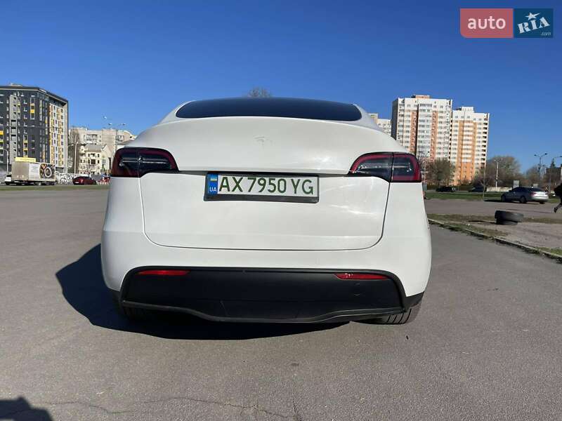 Позашляховик / Кросовер Tesla Model Y 2021 в Харкові