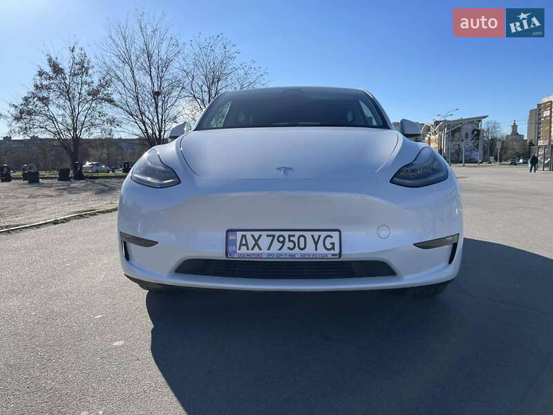 Позашляховик / Кросовер Tesla Model Y 2021 в Харкові
