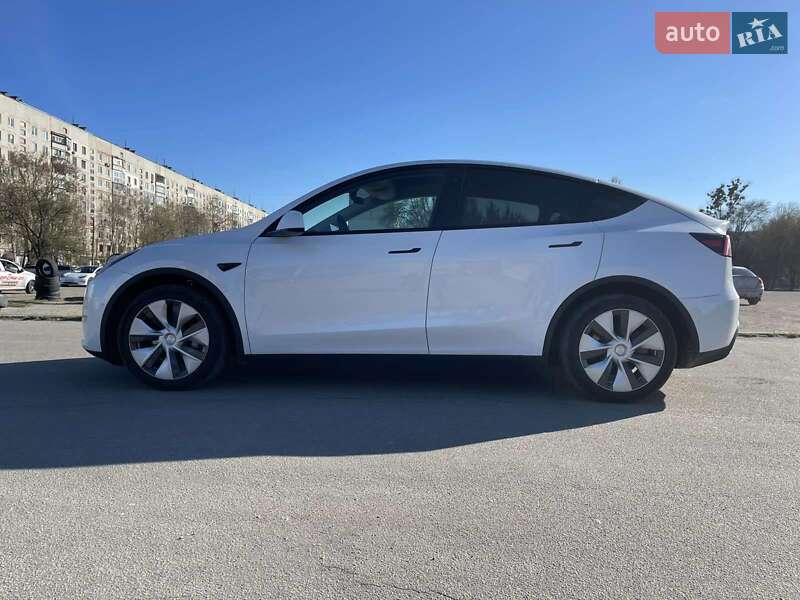 Позашляховик / Кросовер Tesla Model Y 2021 в Харкові