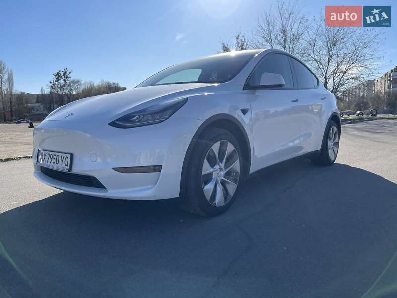 Позашляховик / Кросовер Tesla Model Y 2021 в Харкові