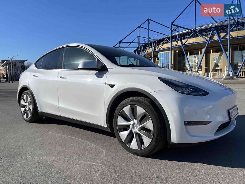 Позашляховик / Кросовер Tesla Model Y 2021 в Харкові