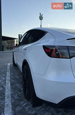 Внедорожник / Кроссовер Tesla Model Y 2022 в 