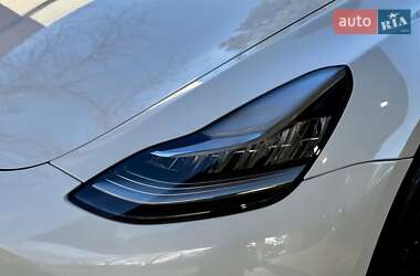 Внедорожник / Кроссовер Tesla Model Y 2022 в 