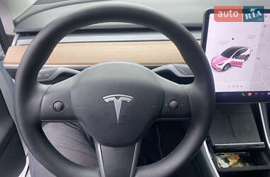 Внедорожник / Кроссовер Tesla Model Y 2020 в Киеве