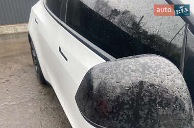 Внедорожник / Кроссовер Tesla Model Y 2020 в Киеве