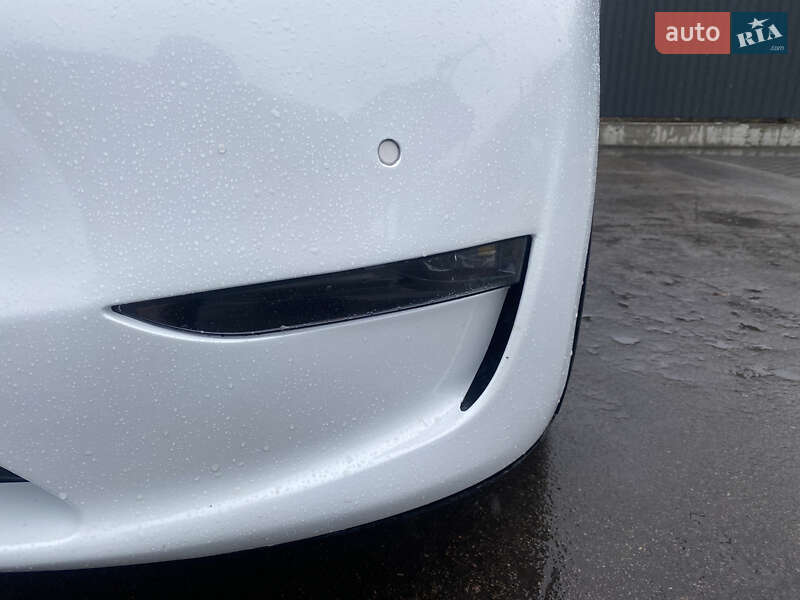 Позашляховик / Кросовер Tesla Model Y 2020 в Києві