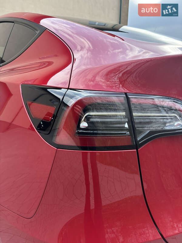 Внедорожник / Кроссовер Tesla Model Y 2023 в Збараже