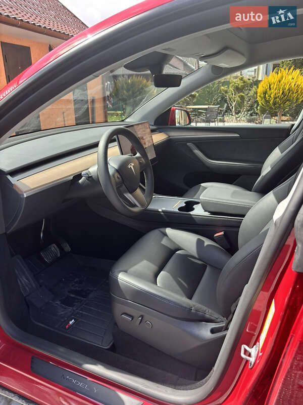 Внедорожник / Кроссовер Tesla Model Y 2023 в Збараже