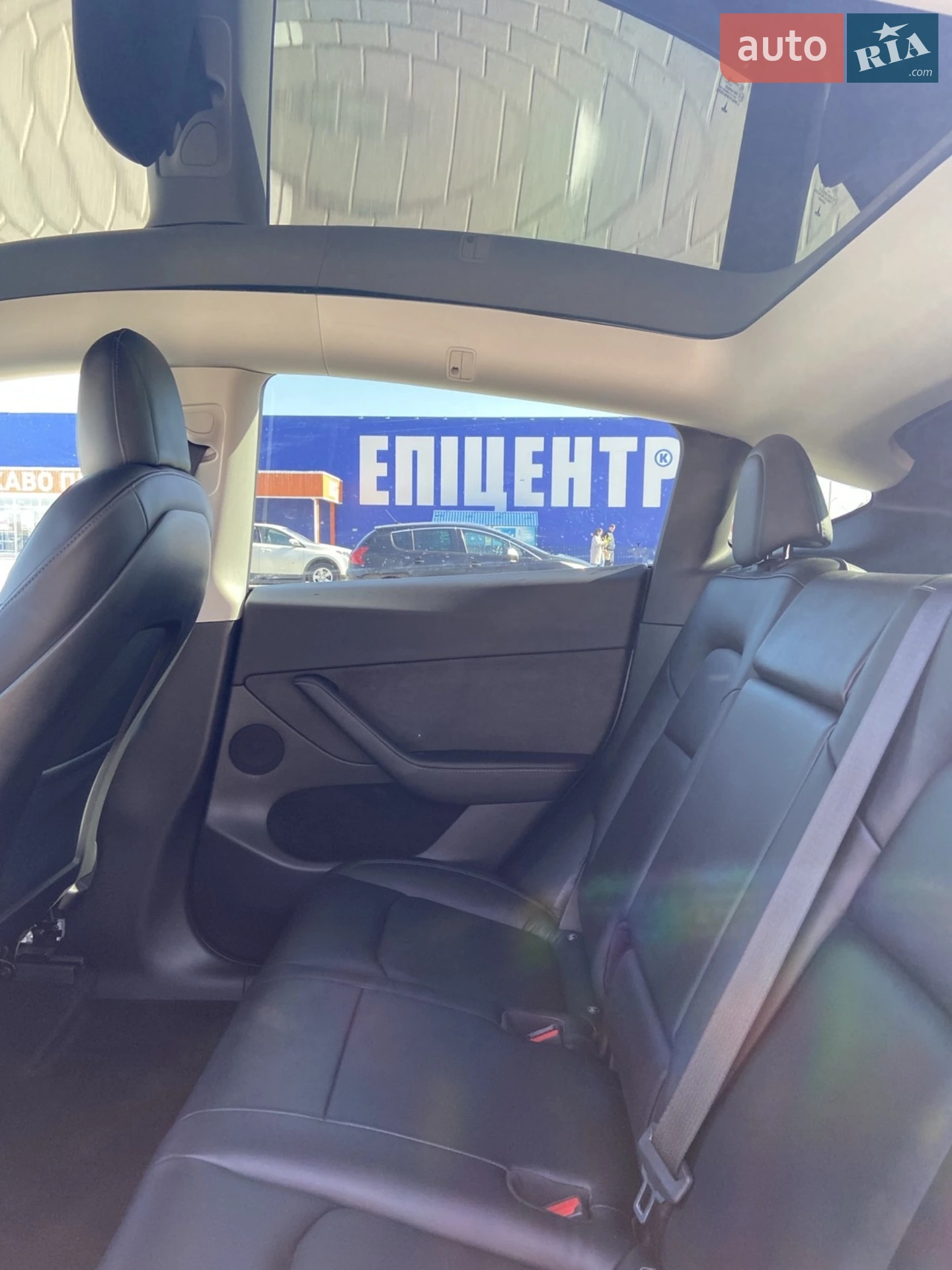 2022 Tesla Model Y - мініатюра 9