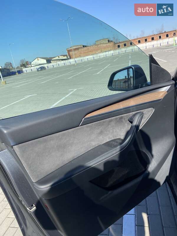 Позашляховик / Кросовер Tesla Model Y 2022 в Тернополі