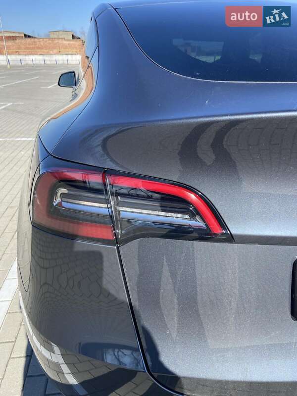 Позашляховик / Кросовер Tesla Model Y 2022 в Тернополі