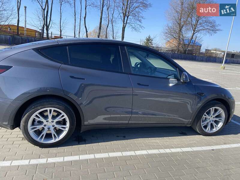 Позашляховик / Кросовер Tesla Model Y 2022 в Тернополі