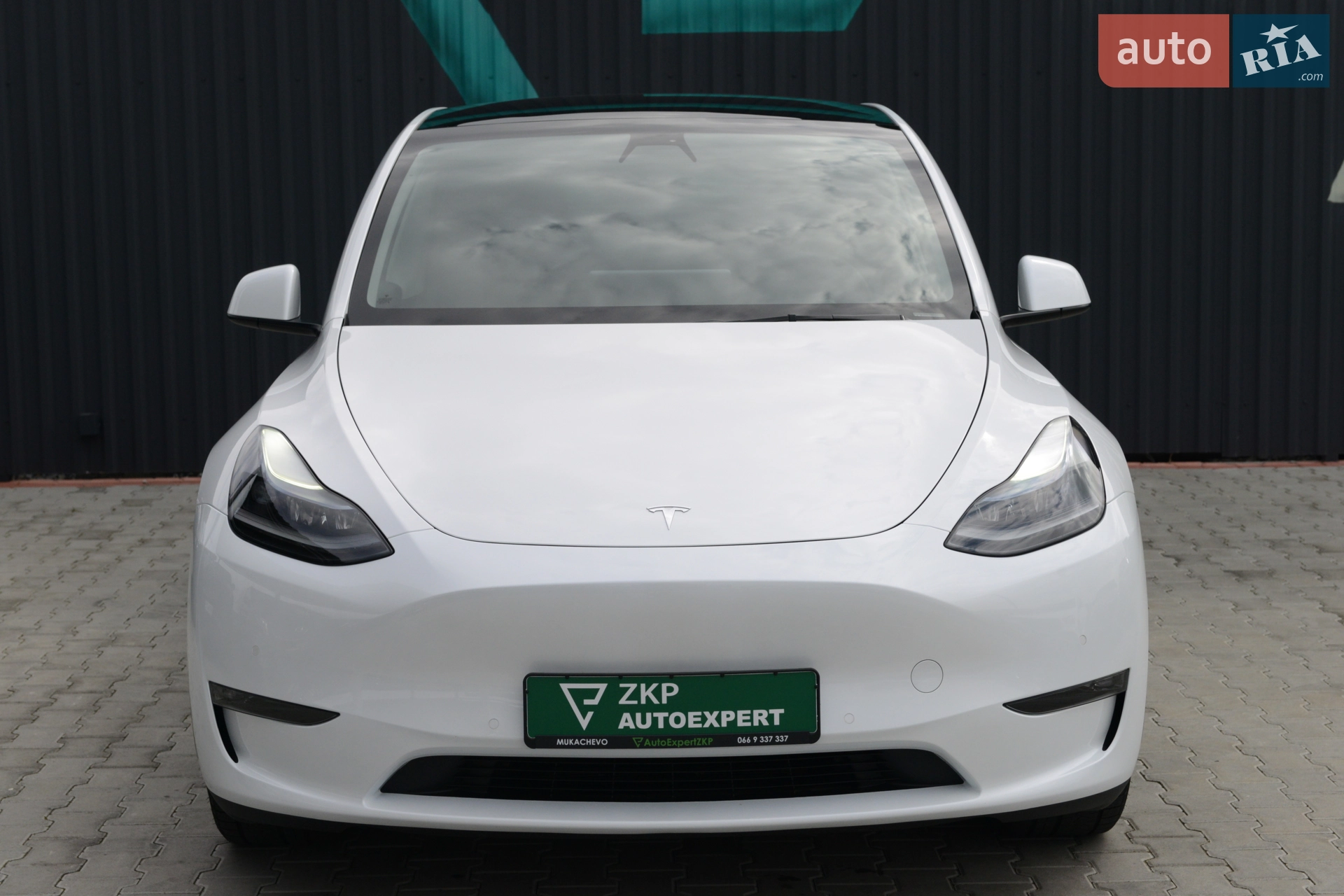 2022 Tesla Model Y - мініатюра 3