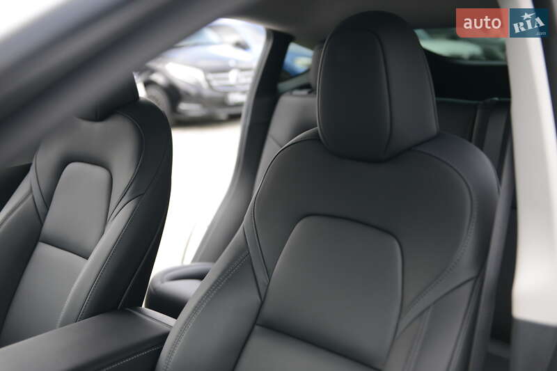 Внедорожник / Кроссовер Tesla Model Y 2022 в Мукачево фото 25 Внедорожник / Кроссовер Tesla Model Y 2022 в Мукачево
