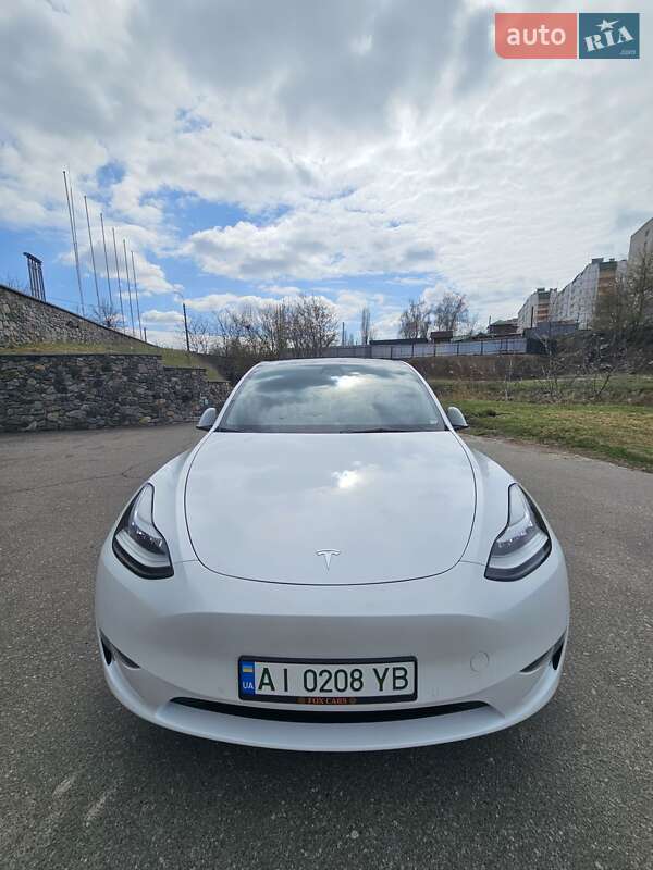 Внедорожник / Кроссовер Tesla Model Y 2022 в Киеве