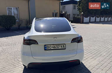 Внедорожник / Кроссовер Tesla Model Y 2024 в 