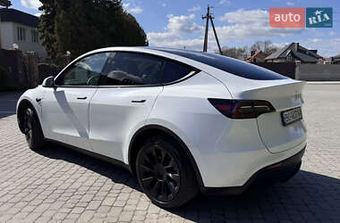 Внедорожник / Кроссовер Tesla Model Y 2024 в 