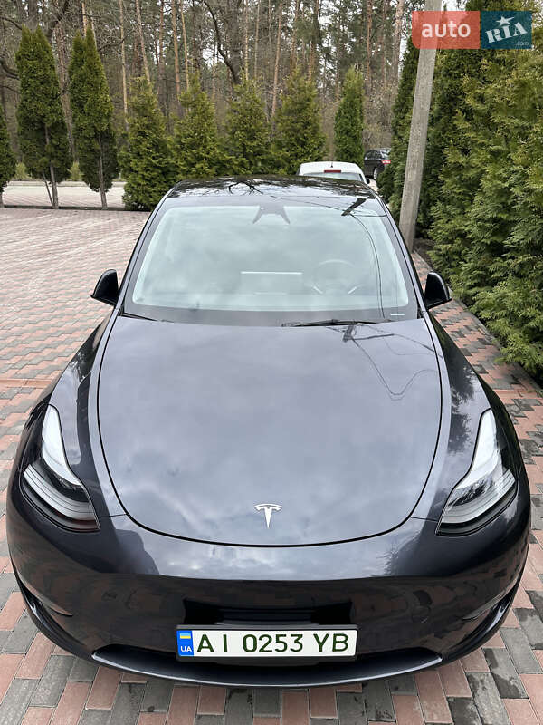 Внедорожник / Кроссовер Tesla Model Y 2024 в Киеве