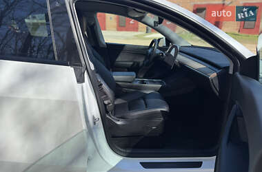 Внедорожник / Кроссовер Tesla Model Y 2021 в 