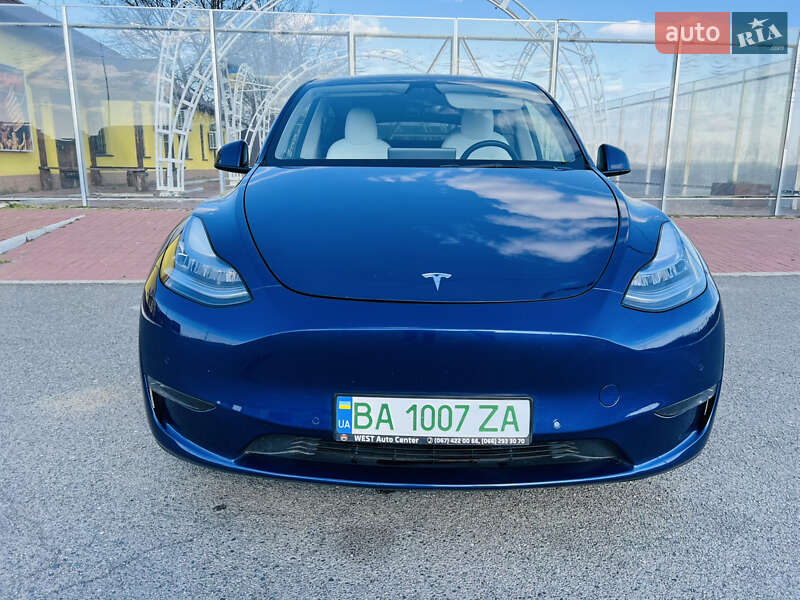 Внедорожник / Кроссовер Tesla Model Y 2021 в 