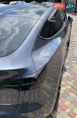 Внедорожник / Кроссовер Tesla Model Y 2023 в 