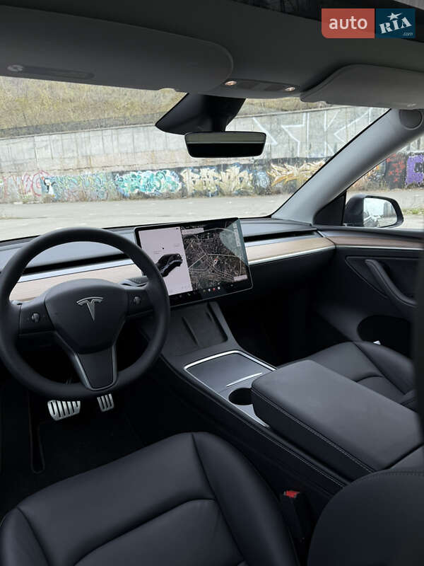 Внедорожник / Кроссовер Tesla Model Y 2024 в Броварах