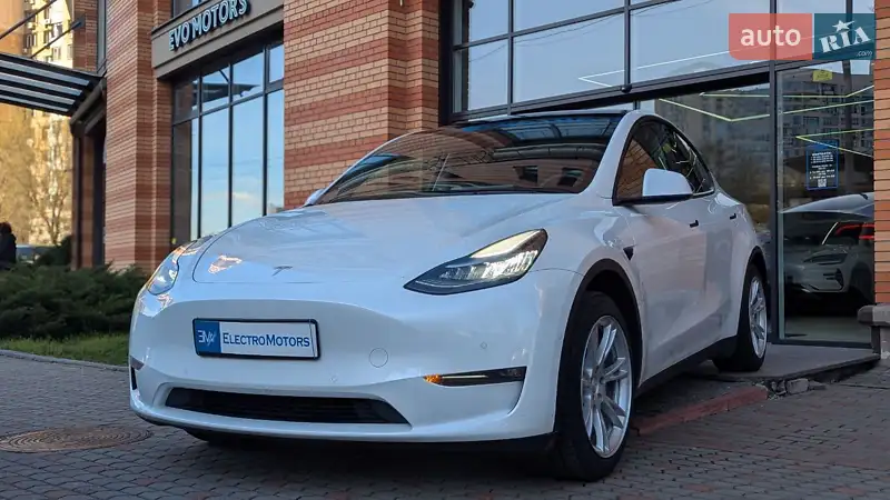 Внедорожник / Кроссовер Tesla Model Y 2021 в 