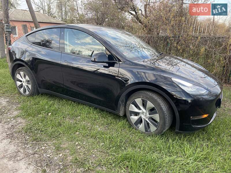 Внедорожник / Кроссовер Tesla Model Y 2021 в Харькове