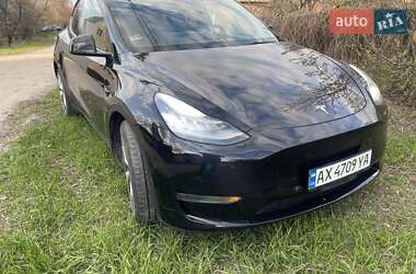 Внедорожник / Кроссовер Tesla Model Y 2021 в 