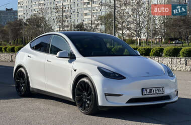 Внедорожник / Кроссовер Tesla Model Y 2021 в 