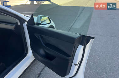 Внедорожник / Кроссовер Tesla Model Y 2021 в 