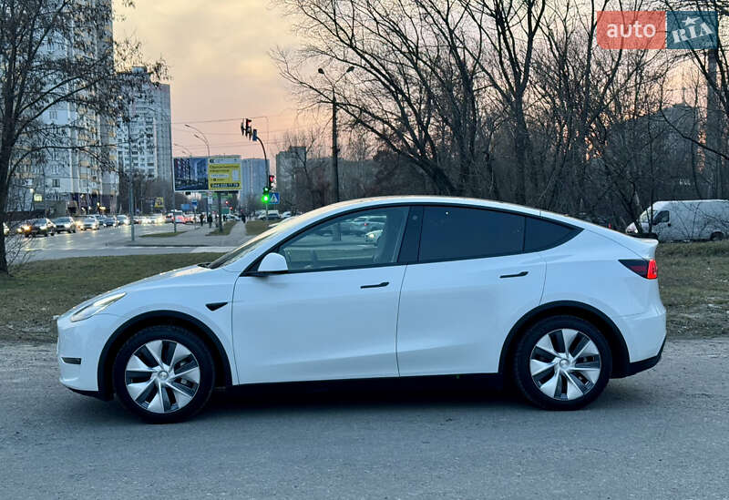 Позашляховик / Кросовер Tesla Model Y 2022 в Києві