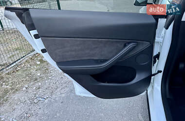 Внедорожник / Кроссовер Tesla Model Y 2022 в 