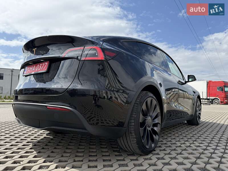 Внедорожник / Кроссовер Tesla Model Y 2022 в Луцке