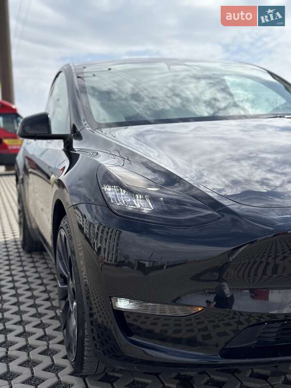 Внедорожник / Кроссовер Tesla Model Y 2022 в Луцке